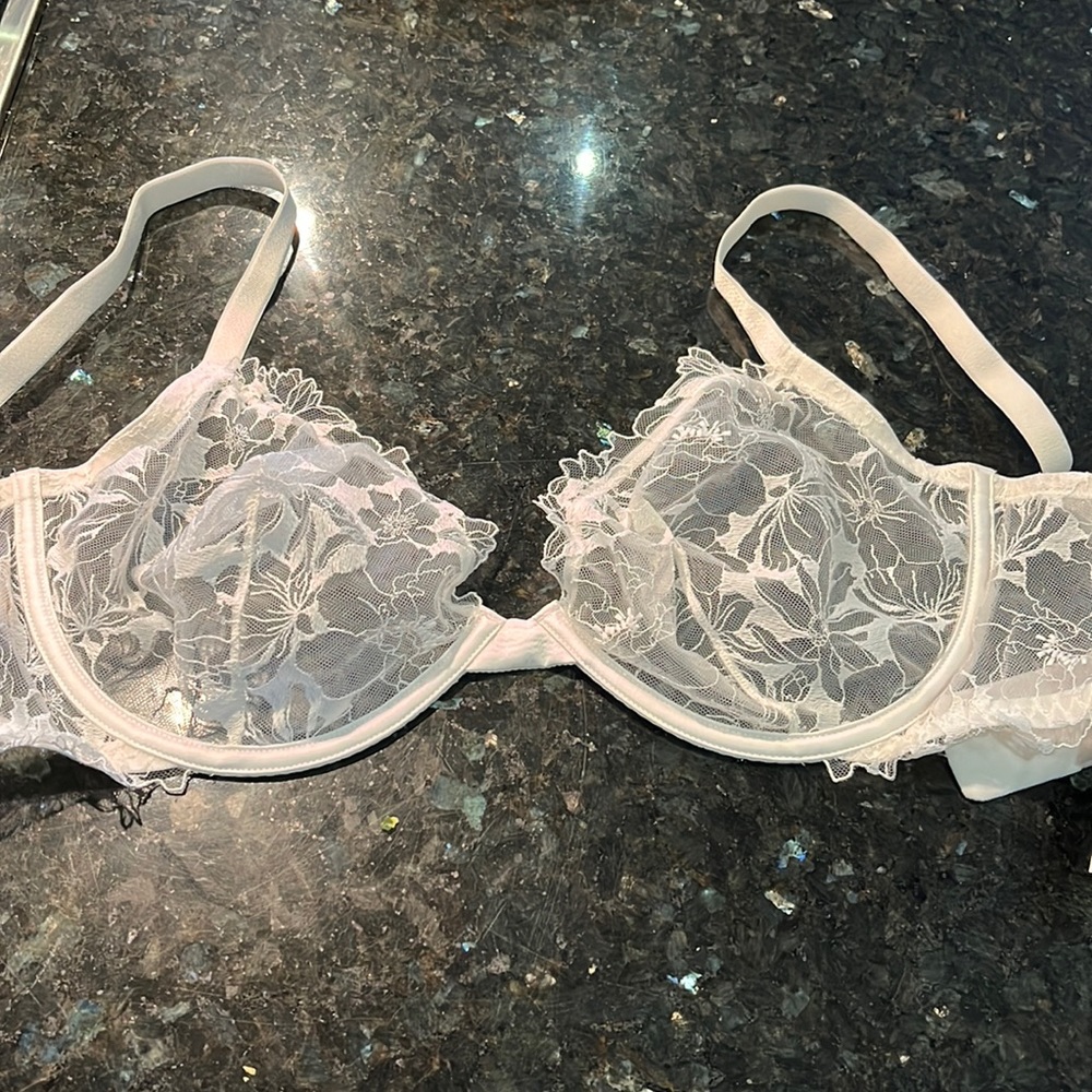 Victoria secret Bridal Lace bra